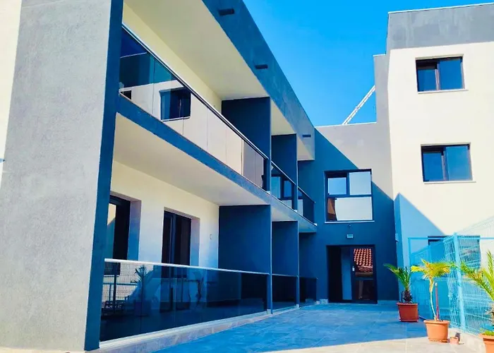 Laguna Grey Guest house