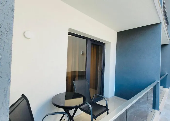 Laguna Grey Guest house